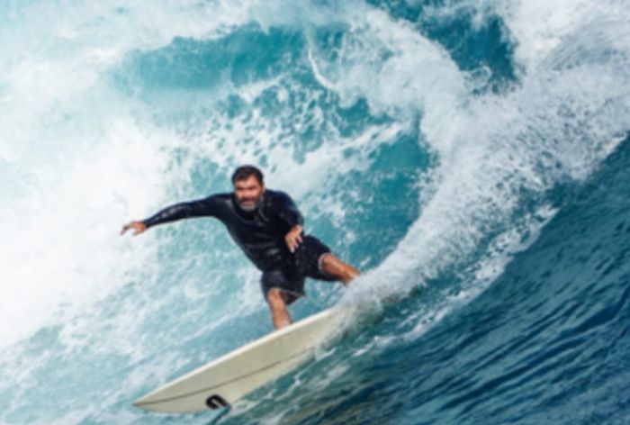 Surfista brasileiro, Márcio Freire morre após acidente nas ondas de Nazaré