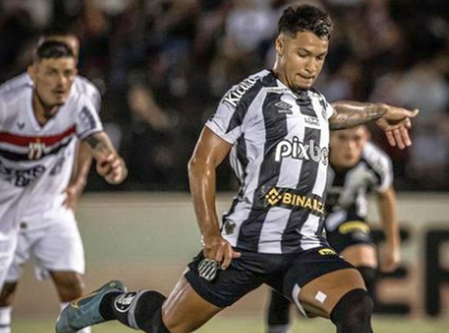 Por que Santos foi na contramão de rivais e cedeu Marcos Leonardo à seleção