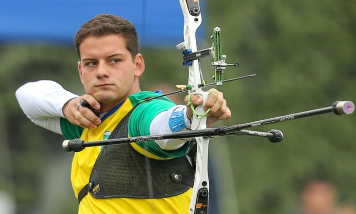 Marcus D'Almeida é indicado a prêmio de melhor arqueiro do mundo
