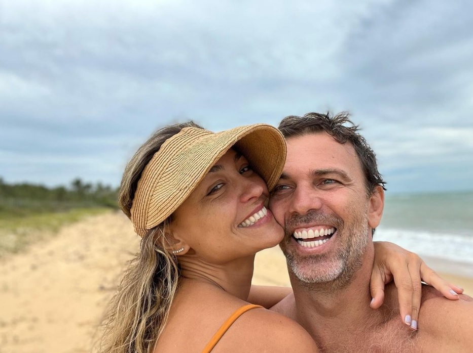Marcelo Faria assume namoro com advogada e ex-mulher comenta foto