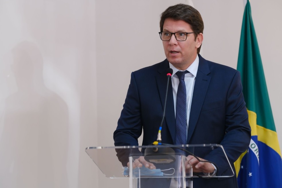 Mario Frias passa por cateterismo após princípio de infarto