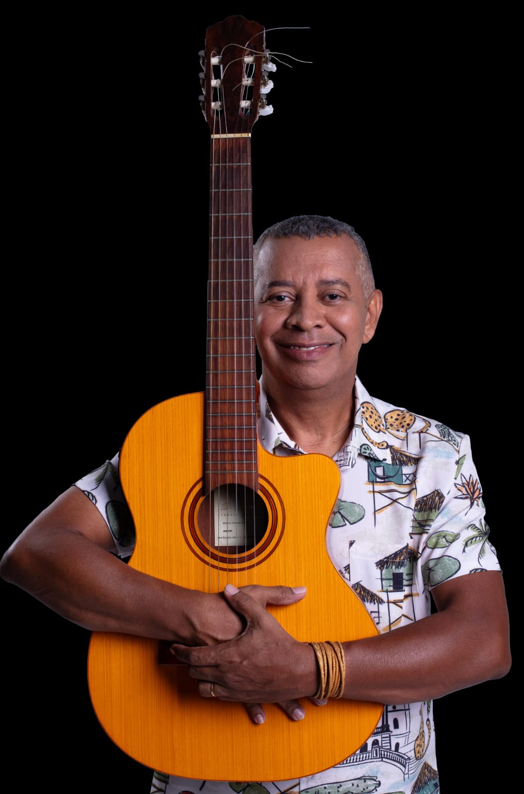 Marquinhos Negritude realiza show gratuito no Teatro Amazonas neste domingo