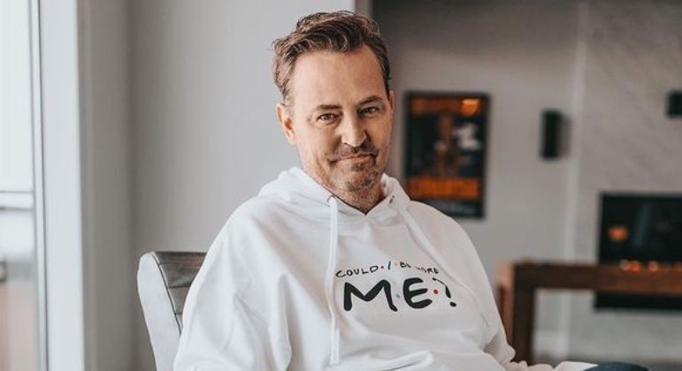 Família de Matthew Perry se pronuncia pela primeira vez após morte do ator