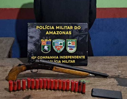 Armado, homem é preso por manter o próprio pai em cárcere privado em Maués