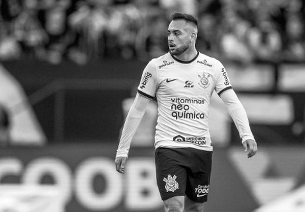 Corinthians se acerta com Shakhtar para renovar empréstimo de Maycon