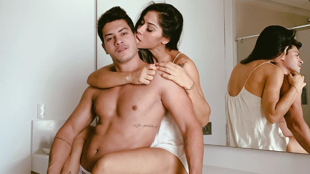 Maíra Cardi choca ao revelar quantas vezes já fez sexo com Arthur em um dia