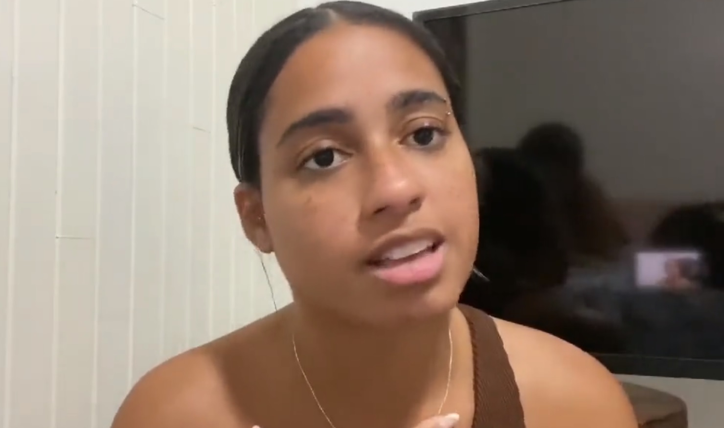 MC Loma anuncia gravidez: ‘foi um choque no começo’