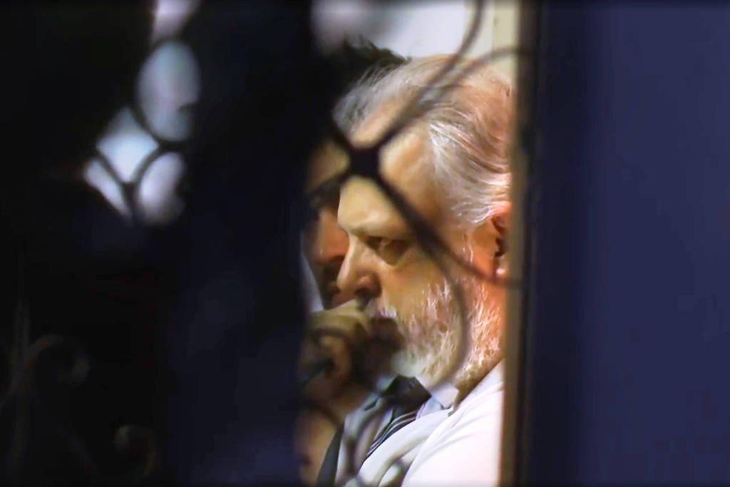 Médico é acusado de homicídio doloso após morte de paciente em retirada de DIU