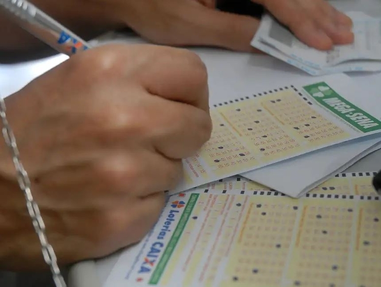 Mega-Sena sorteia hoje prêmio de R$ 14,5 milhões