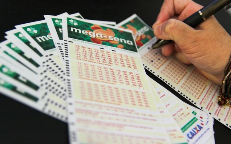 Mega-Sena sorteia R$ 20 milhões; confira dezenas