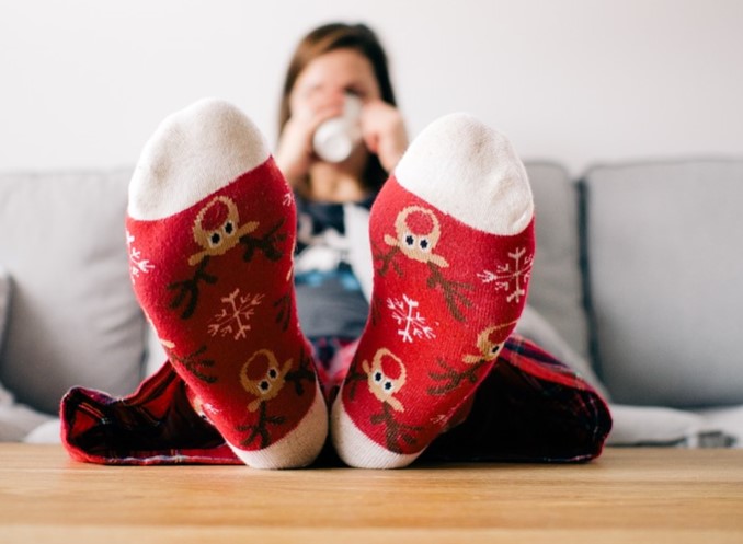 Saiba como tirar chulé de sapatos com truque simples