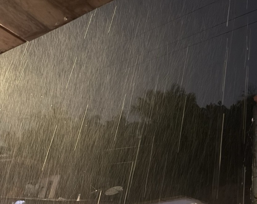 Previsão de chuva traz risco de catástrofe e alagamentos noturnos em Manaus