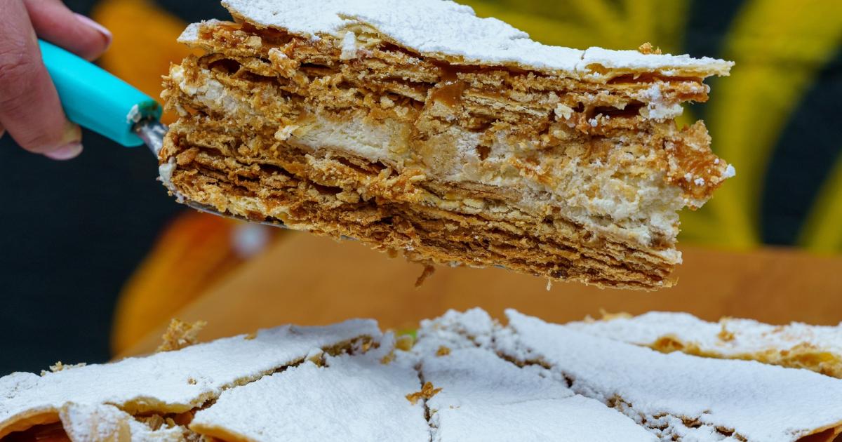 Padaria deve indenizar consumidora que comeu doce com pedaço de palito