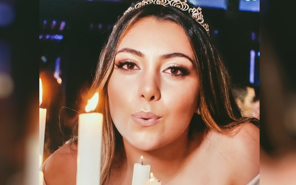 Médico é indiciado após jovem morrer com intestino perfurado