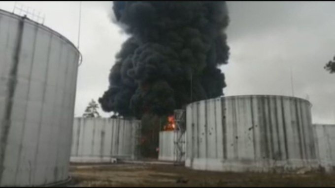 Míssil atinge refinaria de petróleo na Ucrânia; Vídeo 