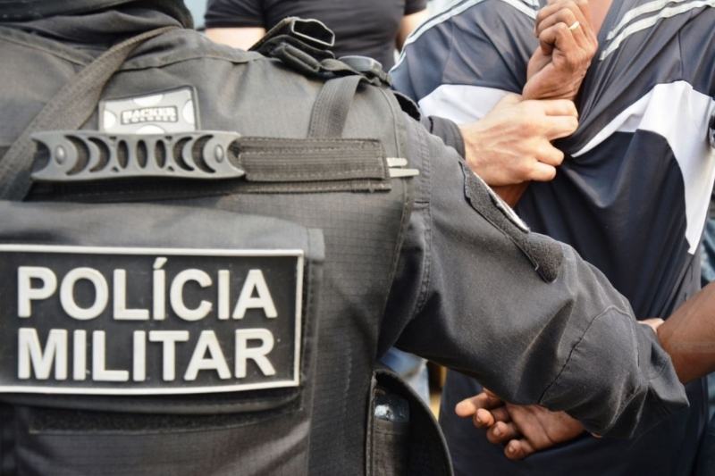 Mais de 300 kg de cocaína são apreendidos em tanque de barco no Amazonas