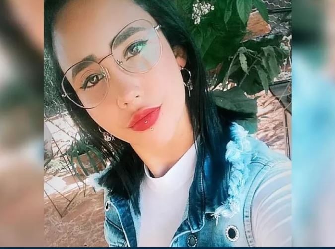 Jovem morre com infecção no cérebro após aplicar piercing na boca