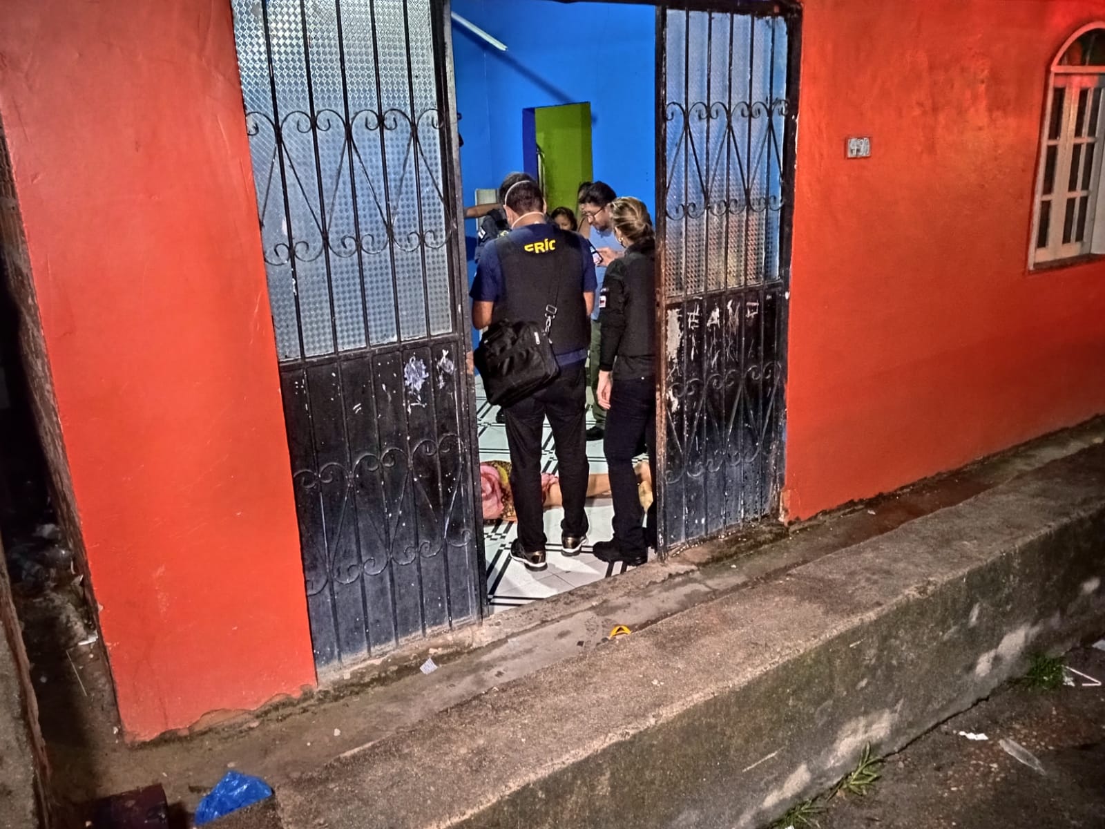 Grupo invade casa e executa homem com vários tiros em Manaus