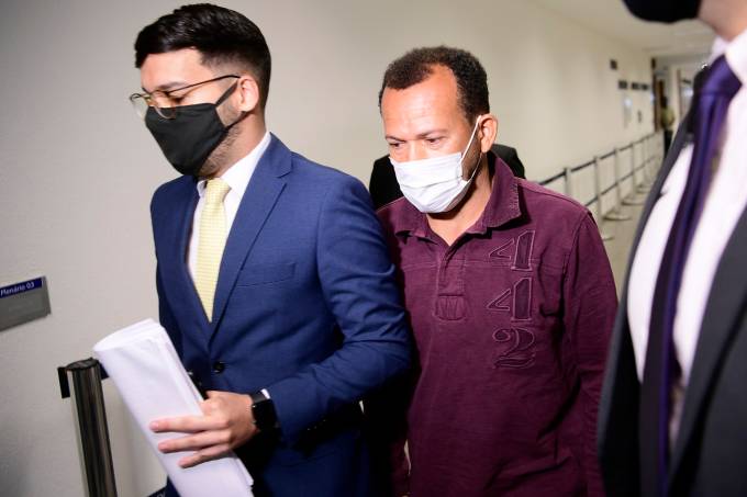 Motoboy da VTCLog recusa entregar celular e CPI aprova quebra de sigilos 