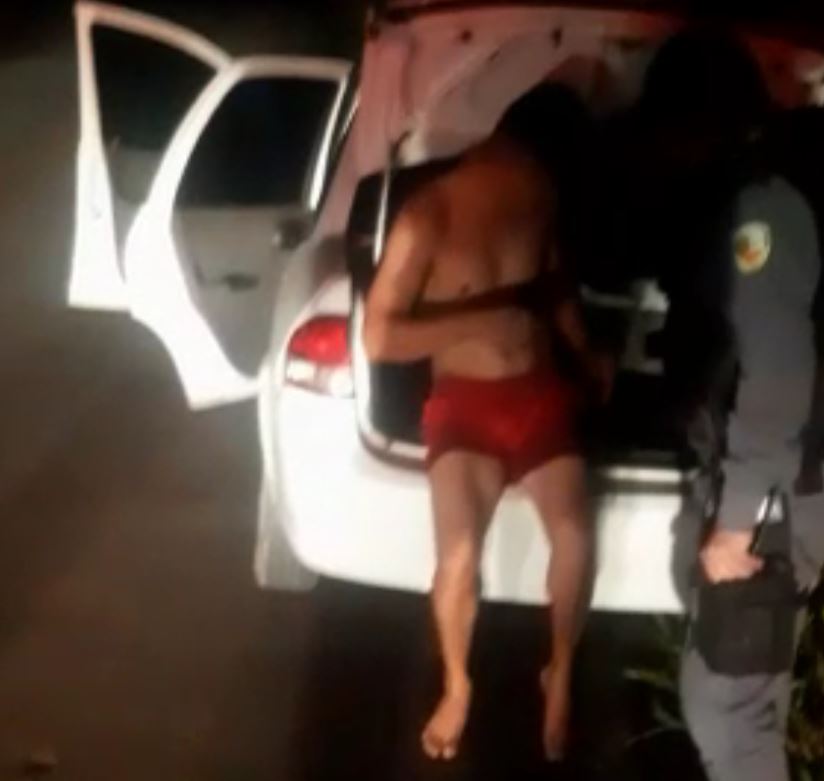 Motorista de app é espancado e abandonado no porta-malas de carro em Manaus