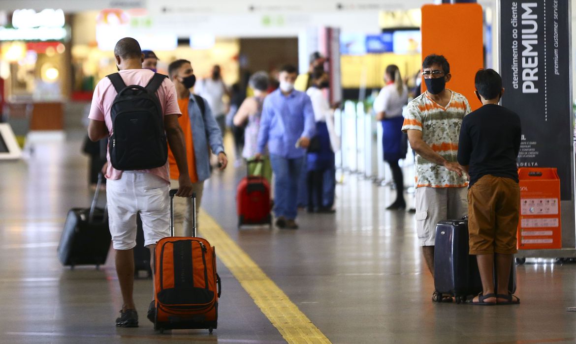 Anvisa pede reabertura de fronteiras a viajantes de 6 países africanos