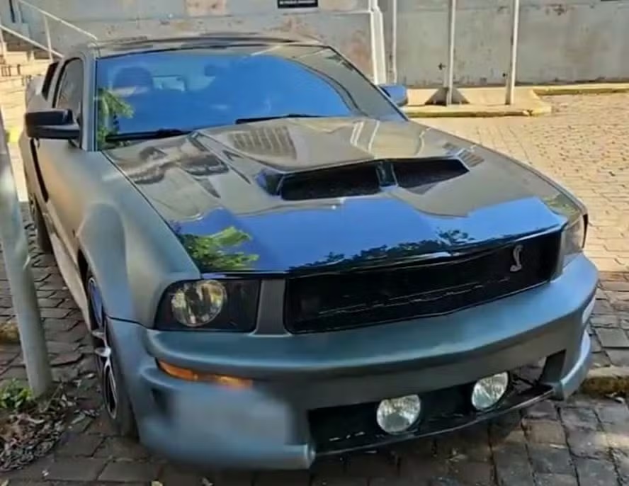 Foragida é presa em carro de luxo do cantor Eduardo Costa