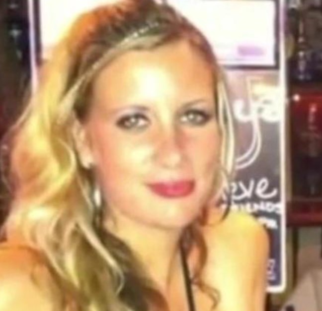 Ex-campeã americana de natação é encontrada morta aos 42 anos