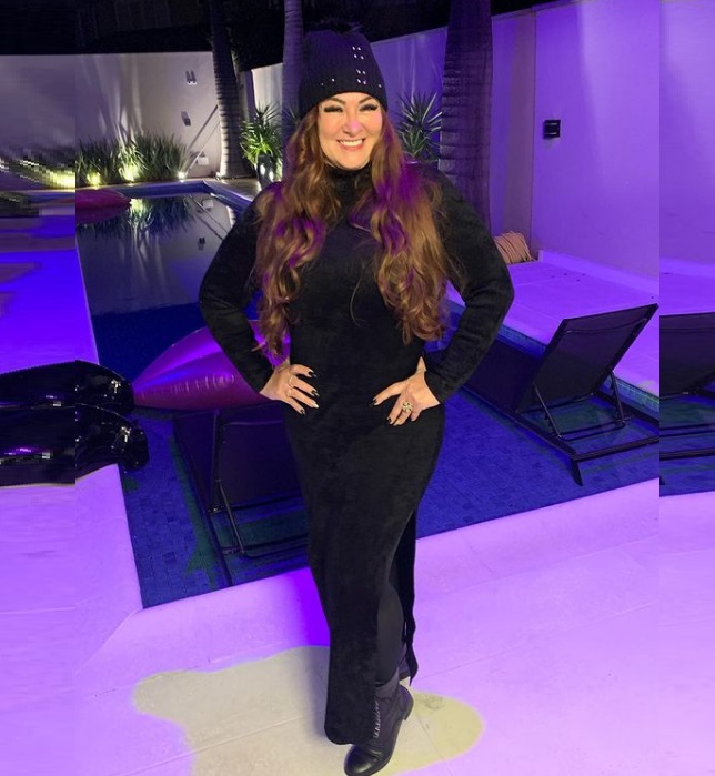 Mãe de Neymar, Nadine Gonçalves, faz tratamento para rejuvenescer corpo