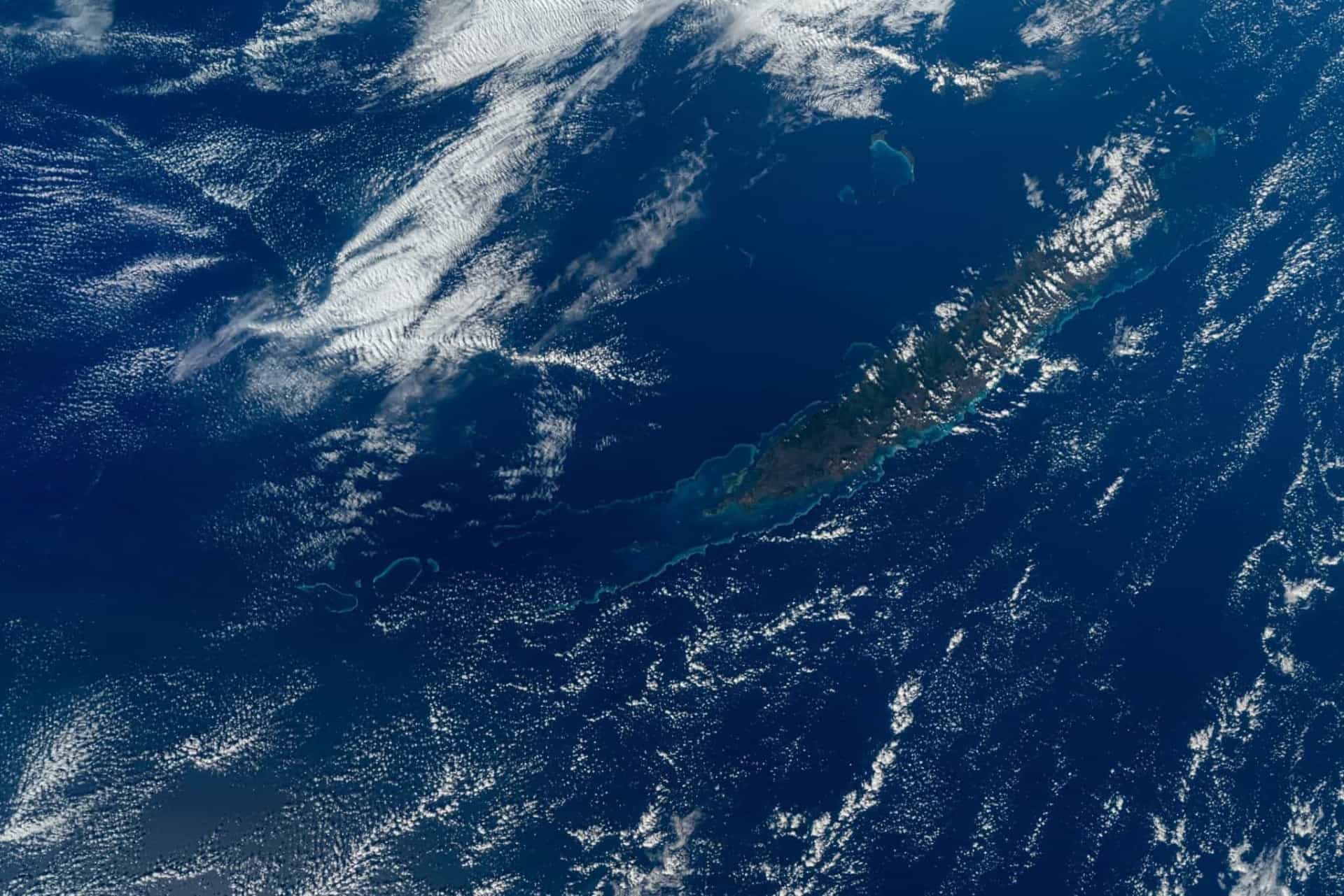 Primeira missão espacial civil da rende fotografias incríveis da Terra