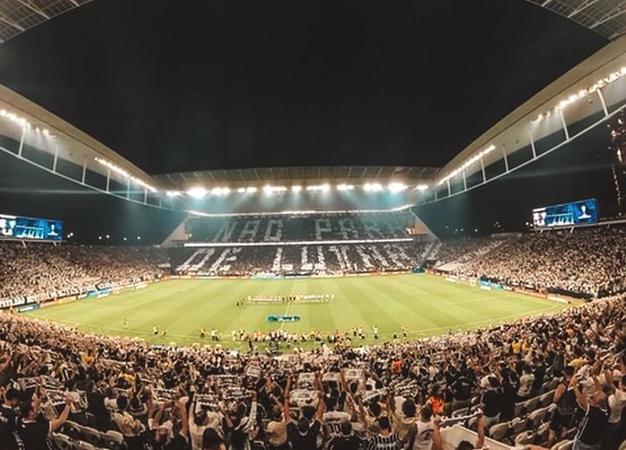 Torcedor do Corinthians morre após levar choque na saída da Neo Química Arena