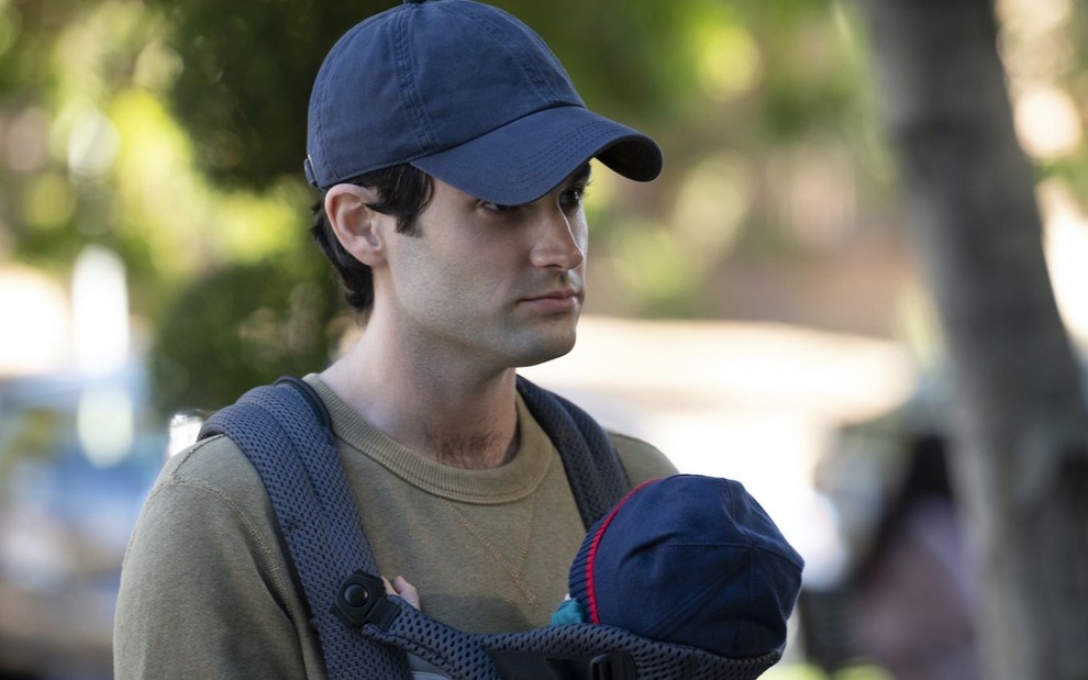 You: Trailer da 3ª temporada mostra Joe e Love em conflito