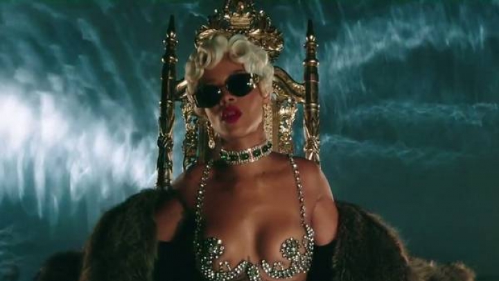 Saiba onde assistir ao show da cantora Rihanna no intervalo do Super Bowl