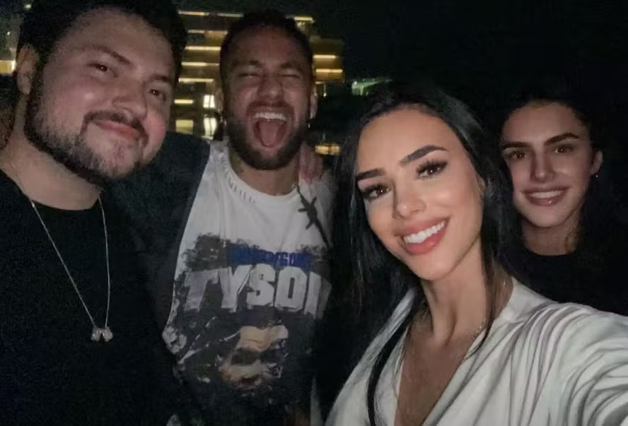 Águas passadas! Após detonar Neymar, Bianca Biancardi posa com o jogador