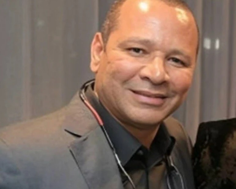 Pai de Neymar é processado após construtora dar calote