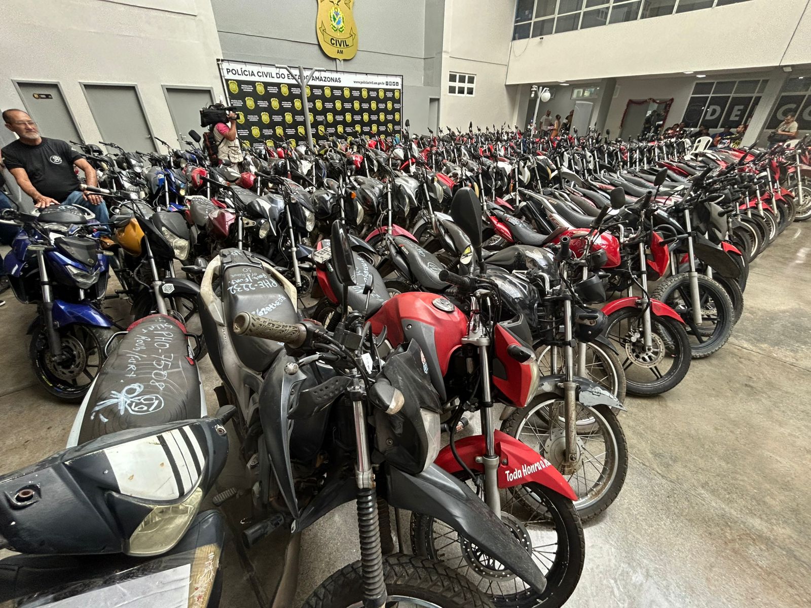 Motos roubadas em quatro estados são recuperadas em operação no Amazonas