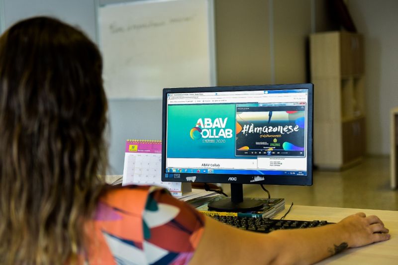 De olho em negócios do turismo, Amazonastur participa de evento virtual