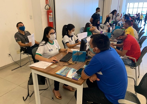 Moradores do Monte Horebe recebem 7ª parcela do bolsa-moradia