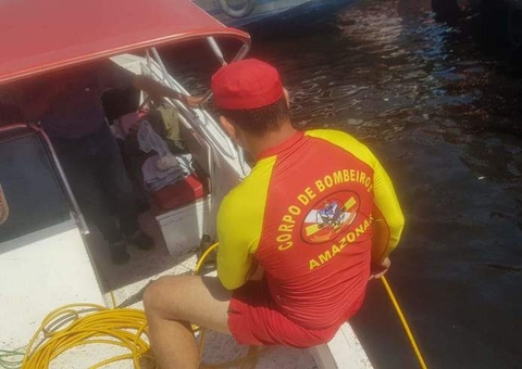 Bombeiros procuram corpo de homem morto a tiros na Feira da Manaus Moderna