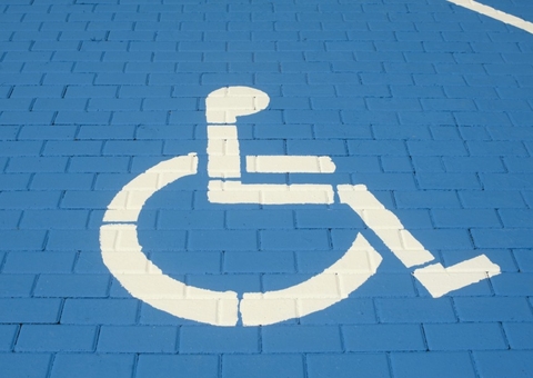 Médico é denunciado por fraudar laudos de PcDs para empresa de Manaus 