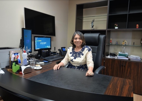 Desembargadora é eleita nova presidente do TRT11