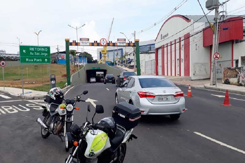 Trecho de complexo viário é interditado em Manaus