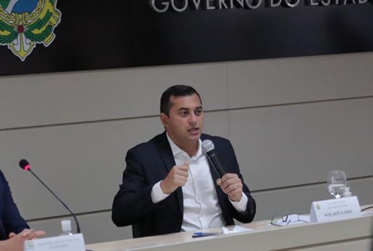 Wilson Lima nega segunda onda e culpa população por aumento de casos