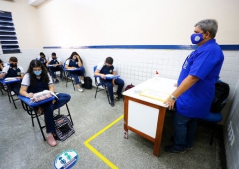 TST mantém decisão que afastou servidores da Seduc-AM por risco da Covid-19