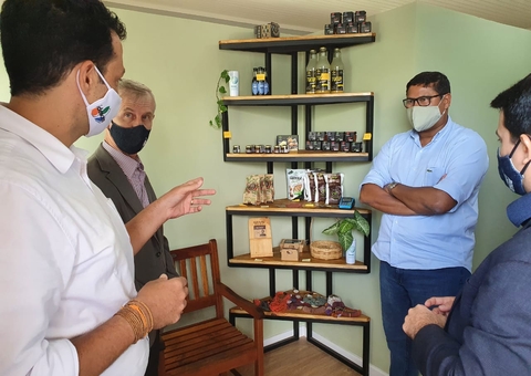 Bioeconomia entra na pauta da Suframa em visita ao Idesam