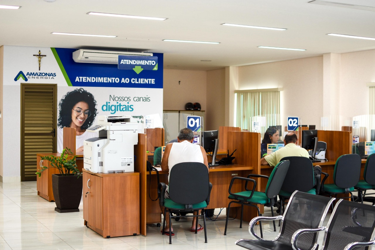 Amazonas Energia é notificada por apagão de quase 10 horas em Manaus