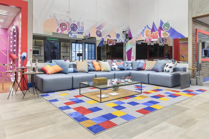 BBB 22 terá botão de eliminação na sala de estar; veja como funciona