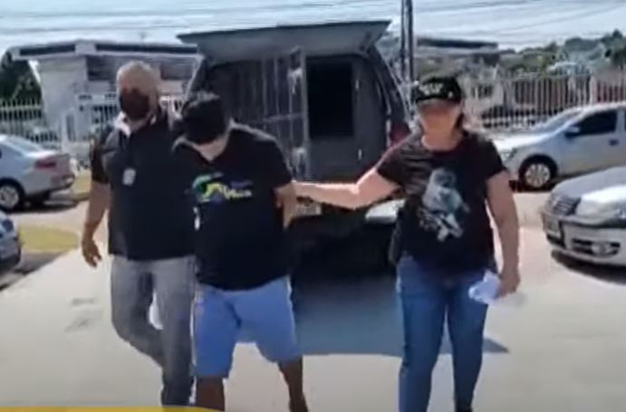 Suspeito de matar homem em bar por causa de namorada é preso em Manaus