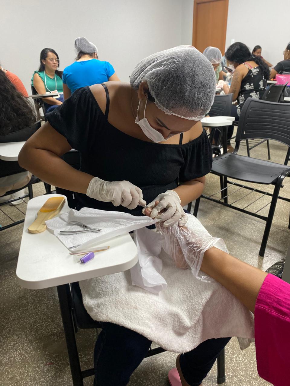 Semtepi divulga lista de aprovados para oficina de ‘Manicure e Pedicure’