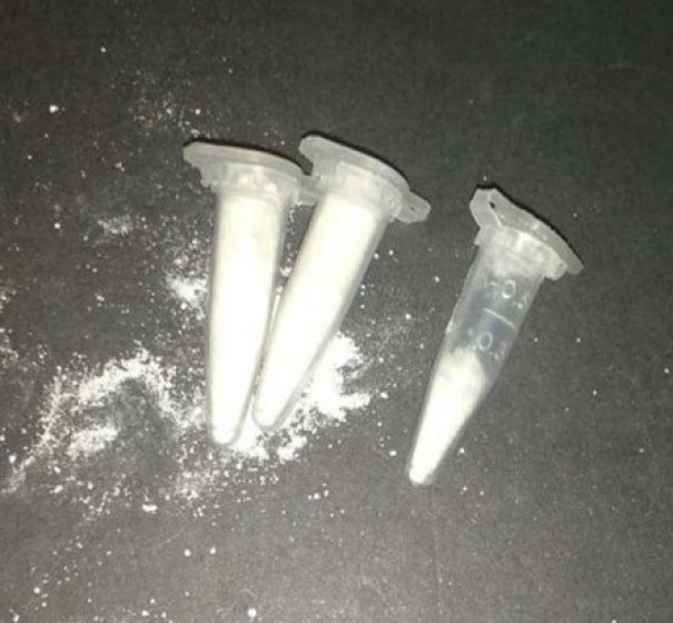 Mulher é presa com cocaína após causar acidente de carro em Manaus