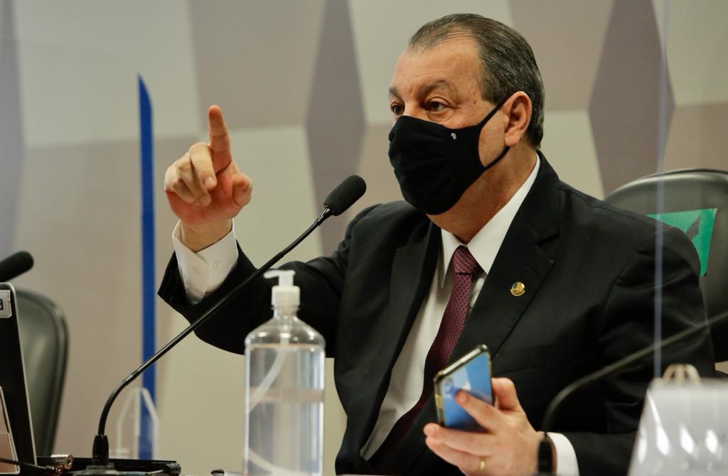 Senador Omar ouve ex-ministro Mandetta na CPI da Covid